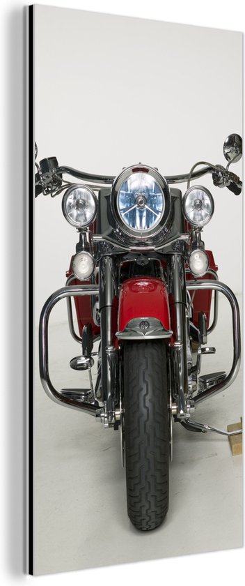 Wanddecoratie Metaal - Aluminium Schilderij Industrieel - Rode motorfiets op een witte achtergrond - 40x80 cm - Dibond - Foto op aluminium - Industriële muurdecoratie - Voor de woonkamer/slaapkamer