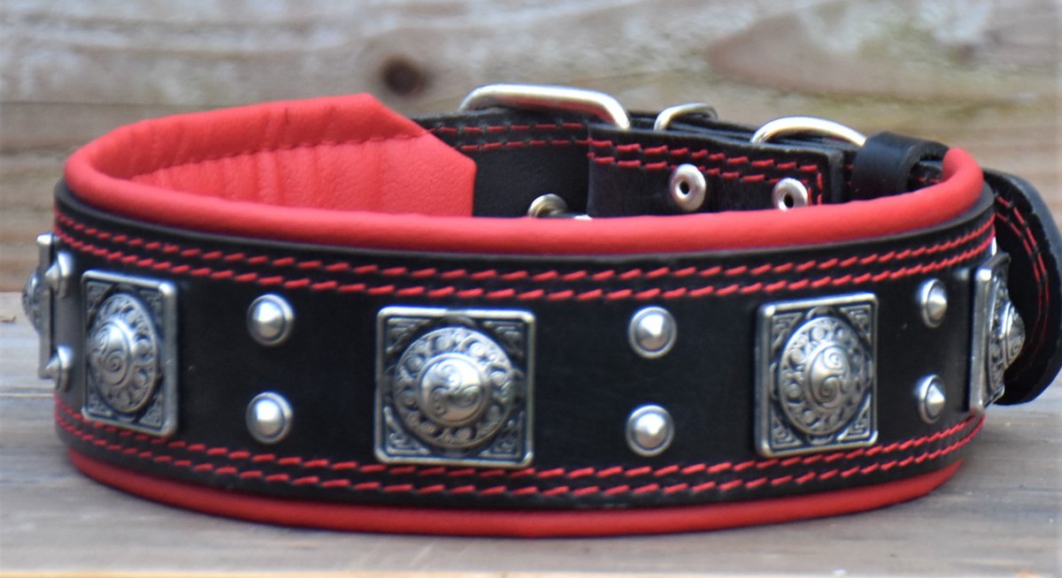 BESTIA EROS BLACK/RED HONDEN HALSBAND XL (HALSMAAT 63-73 CM)