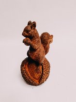 Tuinbeeld - tuindecoratie - beeld - eekhoorn - gietijzer - roest