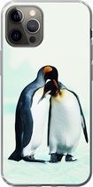 Geschikt voor iPhone 12 Pro hoesje - Pinguïns - Sneeuw - Familie - Siliconen Telefoonhoesje