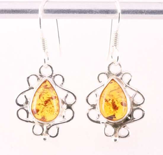 Fijne opengewerkte zilveren oorbellen met amber