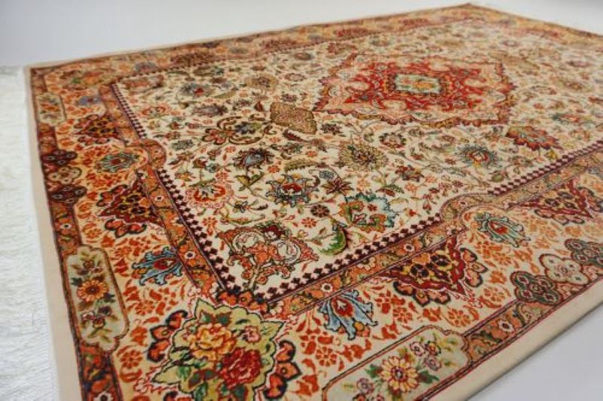 SusaStyle - OUTLET - Wandkleed Morwariet – 100x140 cm – Perzisch design – Luxe woondecoratie met zijdezachte glans