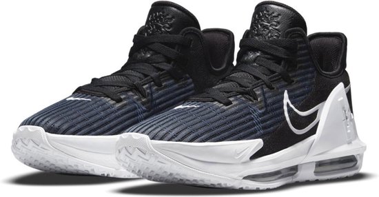 Nike LeBron Witness 6