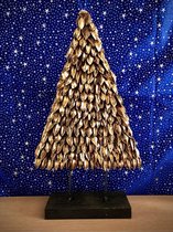 Natural Gold J-Pod Tree on Base 50 cm hoog - Christmas Tree - kerstboompje - handgemaakt - kunststof - figuur - kerststukje - kerstdecoratie - kerstitem - accessoire - interieur - geschenk - gift - cadeau - kerst - nieuwjaar – verjaardag