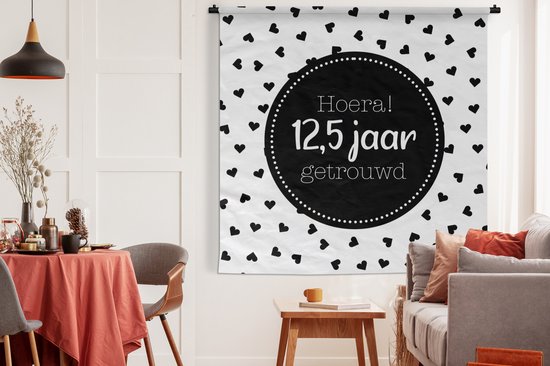 Tenture murale - Tissu mural - Hourra ! 25 ans de mariage - Proverbes - Citations - Anniversaire - 180x180 cm - Tapisserie