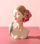BaykaDecor - Uniek Beeldje Vrouw Met De Roze Papegaai - Woondecoratie - Schoonheid - Beauty Salon Decor - Cadeau - Roze - 15 cm