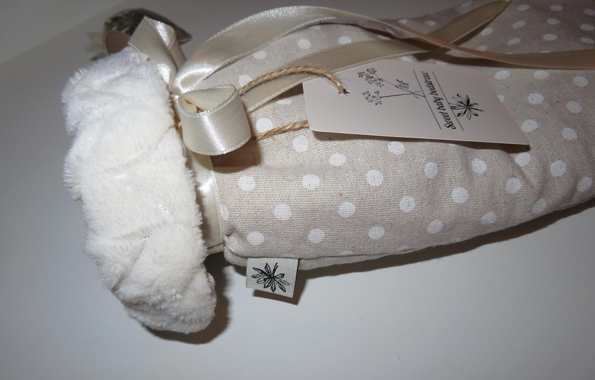 Kruikenzak - baby kruikzak - babyuitzet - winter - beige met motief- ( handgemaakt Sweet Baby Bedstraw ) Kruikenzak - baby kruikzak - babyuitzet - winter - beige met motief- ( handgemaakt Sweet Baby Bedstraw )