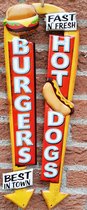 Burgers en Hot Dogs. Fast N' Fresh. Best in Town. Metalen wandbord in reliëf 50 x 18 cm.