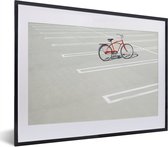 Fotolijst incl. Poster - Een rode geparkeerde fiets - 40x30 cm - Posterlijst