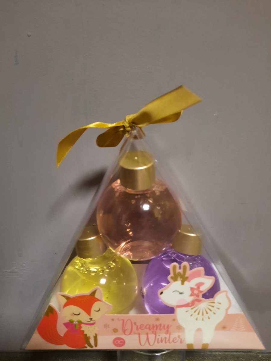 Goedkoopste geschenk voor kinderen 3 x douche gel in doosje- verjaardag - kerst