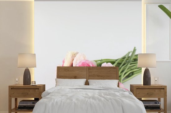 Papier peint photo vinyle - Bouquet de renoncules légères sur fond gris clair largeur 350 cm x hauteur 350 cm - Tirage photo sur papier peint (disponible en 7 tailles)