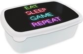 Broodtrommel Wit - Lunchbox Gaming - Led - Quote - Eat sleep game repeat - Gamen - Brooddoos 18x12x6 cm - Brood lunch box - Broodtrommels voor kinderen en volwassenen