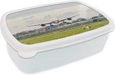 Broodtrommel Wit - Lunchbox - Brooddoos - Landing van een vliegtuig op Schiphol - 18x12x6 cm - Volwassenen