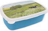 Broodtrommel Blauw - Lunchbox - Brooddoos - Koe - Bloemen - Dieren - 18x12x6 cm - Kinderen - Jongen