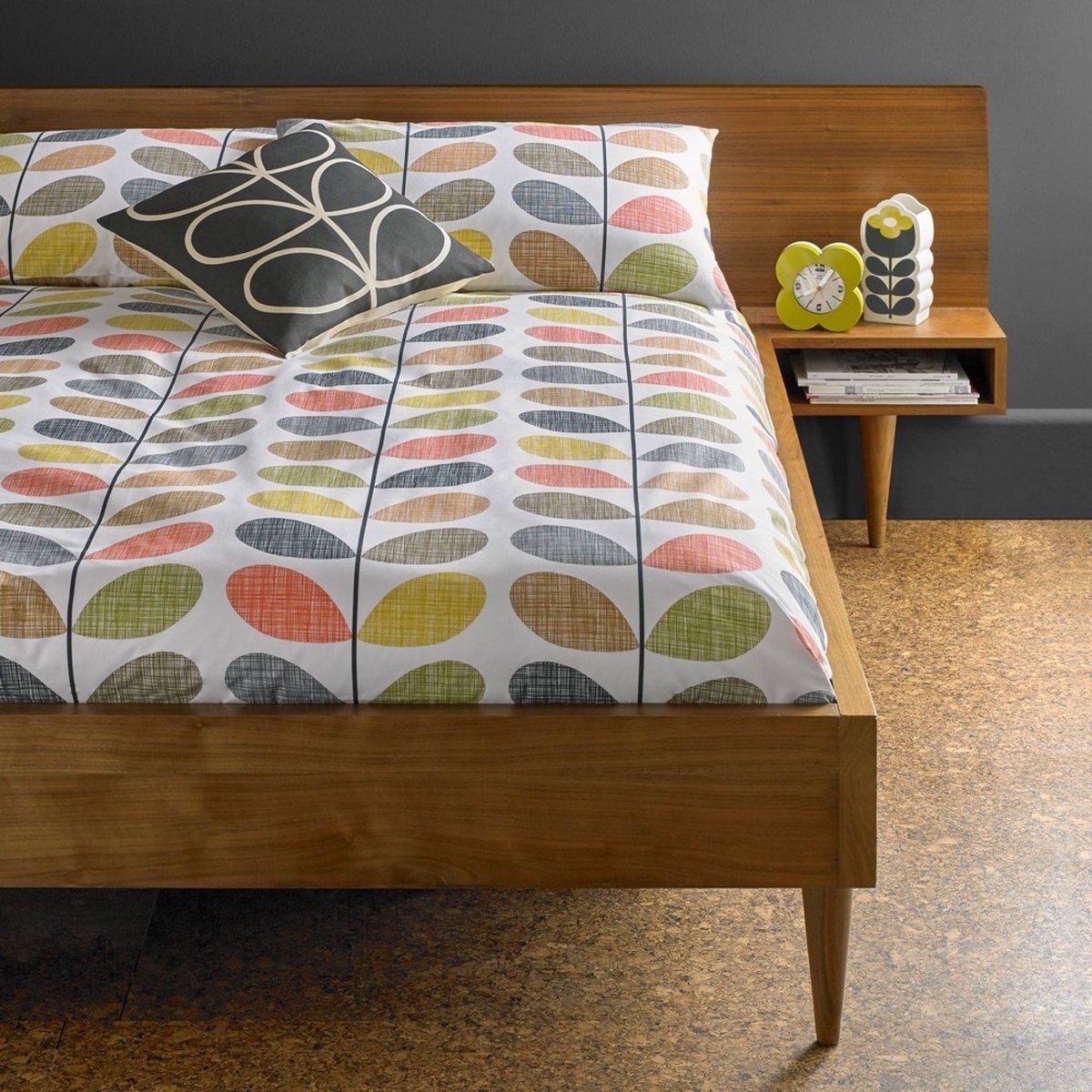 Orla Kiely Scribble Stem Multi dekbedovertrek - 230x220 cm - zonder slopen - percaalkatoen met knopensluiting