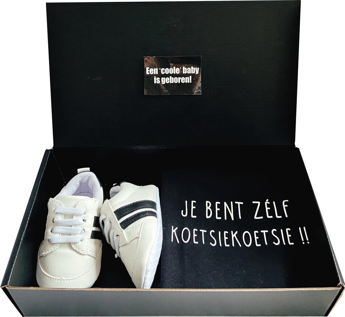 Goedkoopste kraamcadeau jongen -romper - babysneakers - voordelig kraamkado - kraampakket - 3 maten - rechtstreeks opsturen met boodschap mogelijk