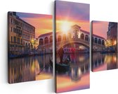 Artaza Canvas Schilderij Drieluik Gondel bij de Rialtobrug in Venetië, Italië - 90x60 - Foto Op Canvas - Canvas Print