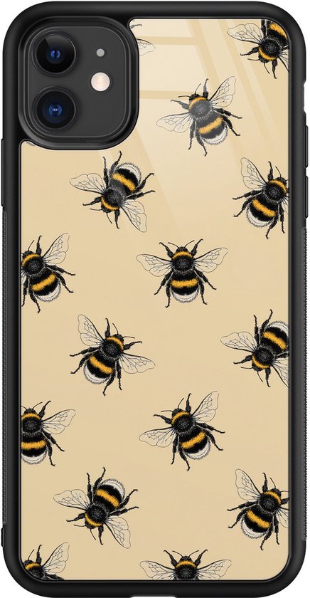 Coque pour iPhone 11 avec fond jaune et motif d'abeilles réalistes.