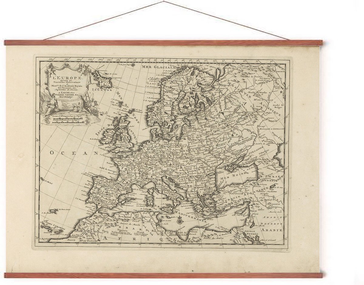 Esque Poster In Posterhanger - Historische Kaart Europa - 50x70 cm - Kader Hout - Ophangsysteem - Vintage Plattegrond - Educatief