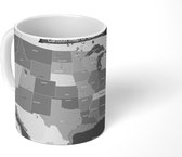Mok - Een cartoontekening van kaart van de staten in de VS - zwart wit - 350 ML - Beker