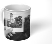 Mok - Polaroid van een tempel in Tikal - zwart wit - 350 ML - Beker