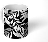 Mok - Tropische bloemenprint tekening op een donkere achtergrond - zwart wit - 350 ML - Beker