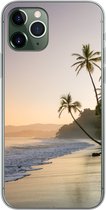 Geschikt voor iPhone 11 Pro hoesje - Strand - Zee - Palmboom - Siliconen Telefoonhoesje