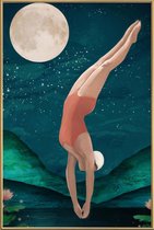 JUNIQE - Poster met kunststof lijst Dive -40x60 /Blauw & Bruin