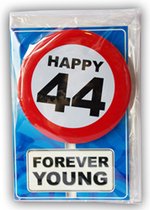 Happy age kaart 44 jaar (wenskaart met Button)