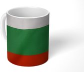 Mok - Koffiemok - Close-up van de vlag van Bulgarije - Mokken - 350 ML - Beker - Koffiemokken - Theemok