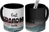 Magische Mok - Foto op Warmte Mokken - Koffiemok - Spreuken - Quotes Best Grandma Ever - Oma - Moederdag - Pastel - Oma cadeau - Magic Mok - Beker - 350 ML - Theemok - Mok met teks