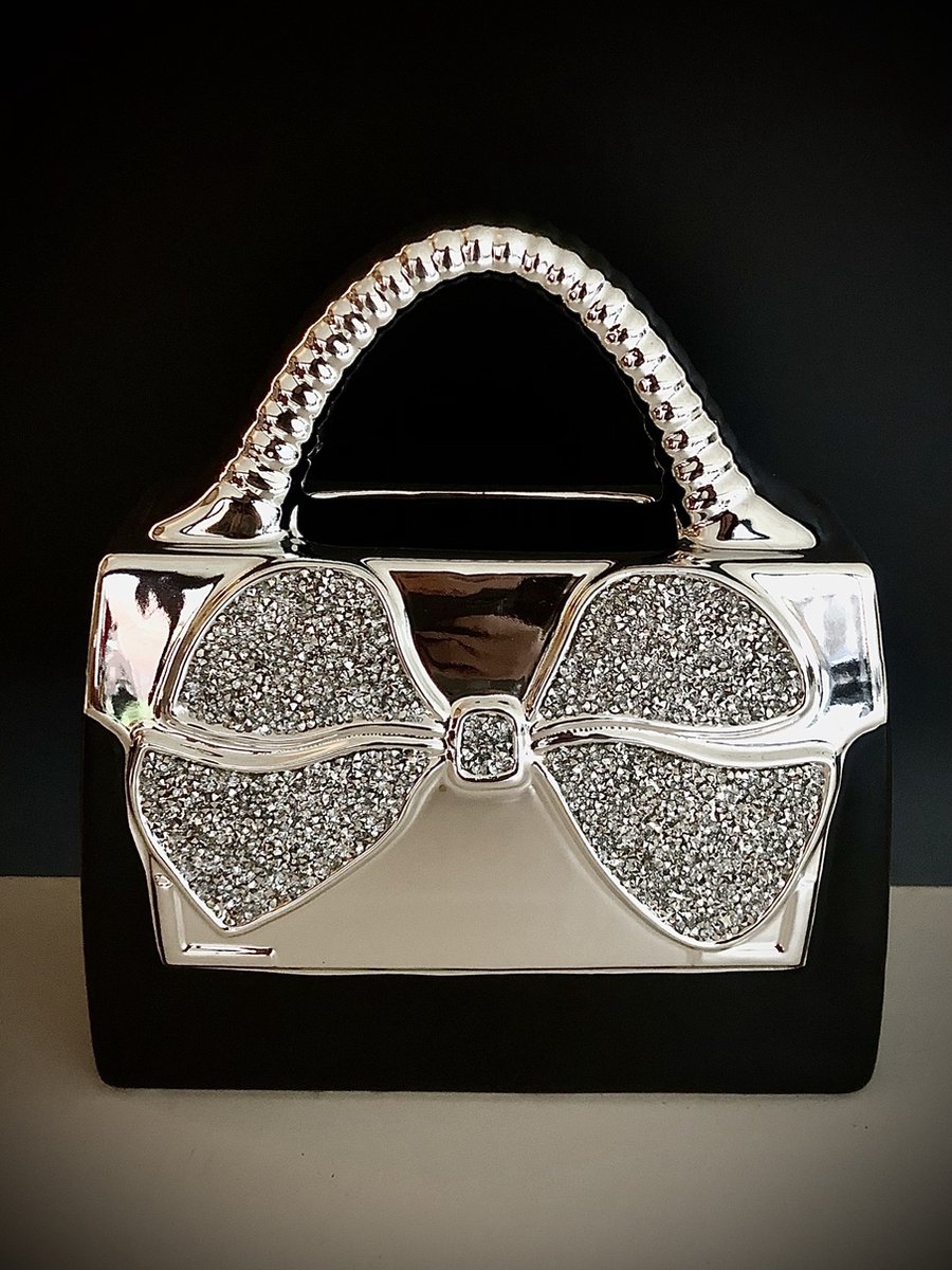 Handtas Strik 27 cm hoog - figuur - beeldje - interieur - voor binnen - keramiek - decoratie - stuk - keramiek - origineel - cadeau - geschenk - gift - verjaardag - kerst - nieuwjaar