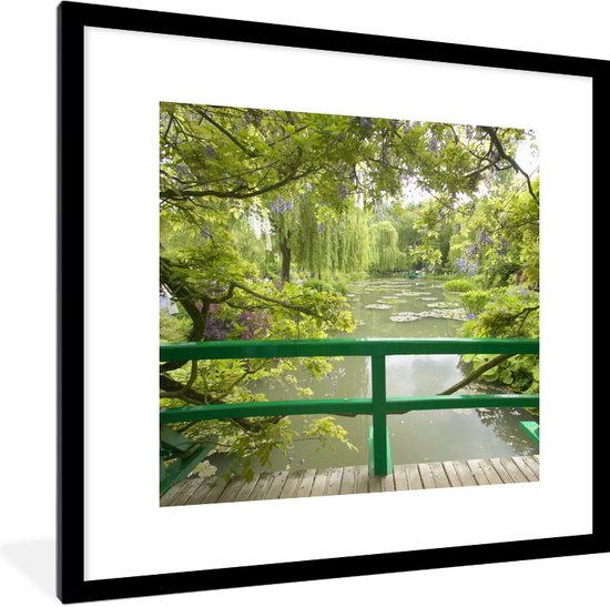 Fotolijst incl. Poster - Uitzicht op het water vanaf de Japanse brug in Monet's tuin in het Franse Giverny - 40x40 cm - Posterlijst