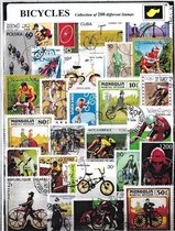 Fietsen – Luxe postzegel pakket (C5 formaat) : collectie van 200 verschillende postzegels van fietsen – kan als ansichtkaart in een A6 envelop - authentiek cadeau - kado - geschenk
