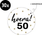 30x Sluitsticker Hoera! 50 | Goudfolie | 40 mm | Traktatiesticker Hoera | Cadeausticker | Sluitzegel | Sluitsticker | Traktatie - Verjaardag - Feest | Sticker 50 jaar | Kinder trak