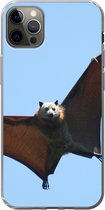 Geschikt voor iPhone 12 Pro Max hoesje - Vleermuis - Lucht - Vleugel - Siliconen Telefoonhoesje