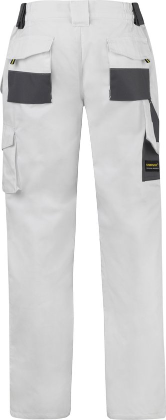 Achterkant van een witte werkbroek met donkergrijze accenten op de zakken. Meerdere zakken.