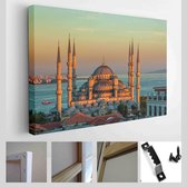 Blauwe Moskee bij zonsondergang, Istanbul, Sultanahmet Park. Sultan Ahmed (Ottomaanse Rijk) De grootste moskee in Istanbul - Canvas moderne kunst - Horizontaal - 174067919