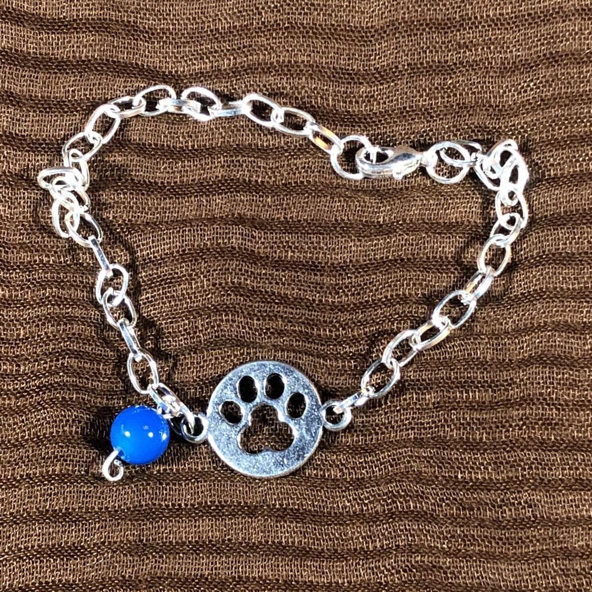 GoedeDoelen.Shop | Armband Rescue Paw | Statement Armband | Armband Met Natuursteen | Polsmaat Tot 22 cm | Rescue Paws | Dierenwelzijn | Cadeau | Statement Sieraad | Uniek | Handgemaakt | Wellness-House