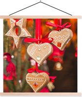 Posterhanger incl. Poster 90x90 cm - Schoolplaat - De hangende hartendecoratie op de markt van Trente tijdens kerst - Textielposter - Blanke latten