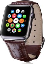 De Snake Dark Brown - Luxe Watch bandje geschikt voor Apple Watch 42mm, 44mm en 45mm - Luxe Lederen bandje - Hoge kwaliteit bruin slangen leder - Klassieke Zilveren Gesp sluiting