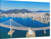 Indrukwekkende Twangandaegyobrug voor skyline van Busan  - Foto op Canvas - 150 x 100 cm