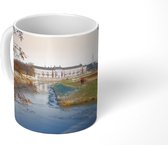 Mok - Den Bosch in de winter en een bevroren rivier in Nederland - 350 ML - Beker
