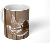 Mok - Bloem van anemoon sepia fotoprint - 350 ML - Beker