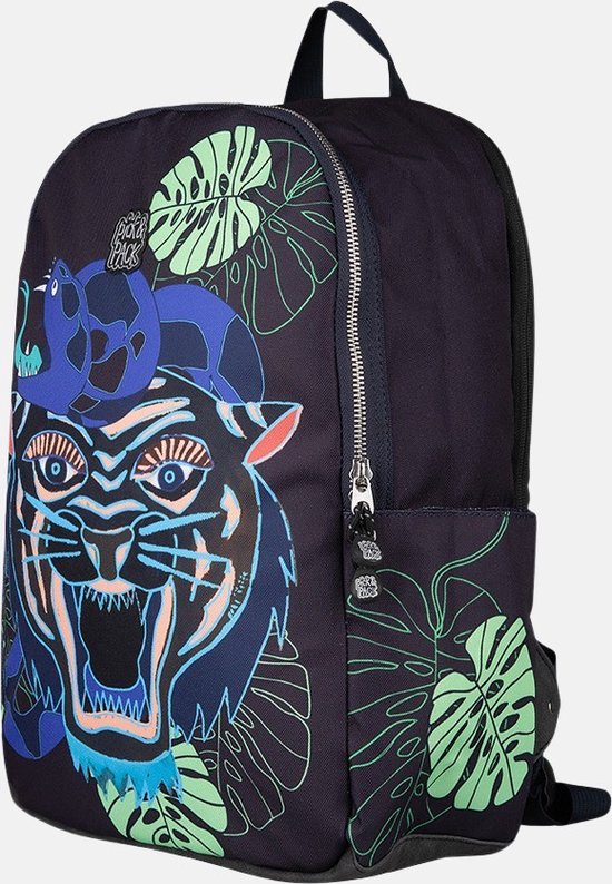 Zwarte rugzak met neon-blauwe tijgerkop en groene bladeren. De tas is van de zijkant gefotografeerd.