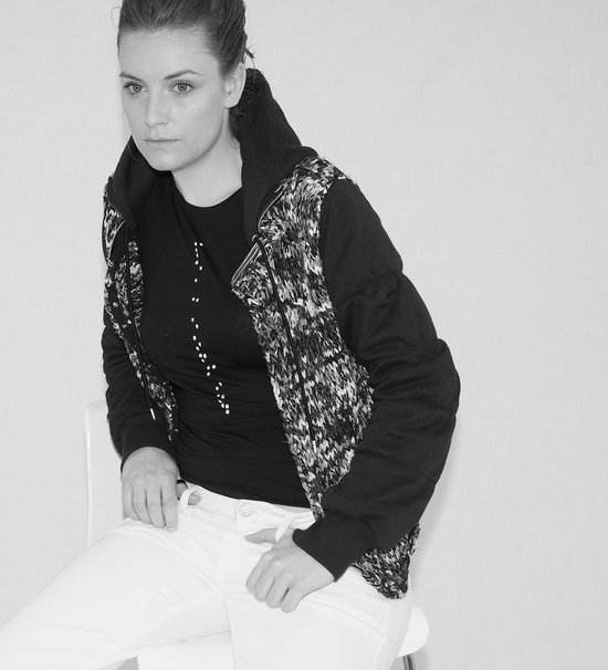 YELIZ YAKAR - Sweat à capuche tricoté à la main de Luxe - Cardigan à capuche pour femme "Agave" - Mélange Zwart - taille M - Katoen - vêtements de marque