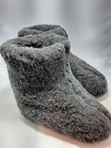 Schapenwollen sloffen maat 35 Grijs 100% natuurproduct comfortabele nieuwe luxe sloffen direct leverbaar handgemaakt - sheep - wool - shuffle - woolen slippers - schoen - pantoffel