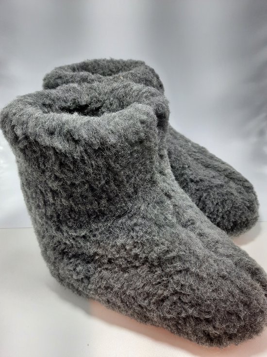 Schapenwollen sloffen maat 35 Grijs 100% natuurproduct comfortabele nieuwe luxe sloffen direct leverbaar handgemaakt - sheep - wool - shuffle - woolen slippers - schoen - pantoffels - warmers - slof -