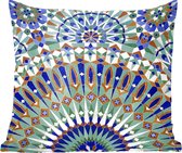 Sierkussen - Een Marokkaanse Mozaïekmuur Met Verschillende Vormen - Multicolor - 50 Cm X 50 Cm