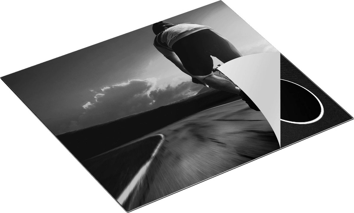 Chefcare Inductie Beschermer Wielrennen Fietser op de Weg bij Zonsondergang - Zwart Wit - 60x50 cm - Afdekplaat Inductie - Kookplaat Beschermer - Inductie Mat